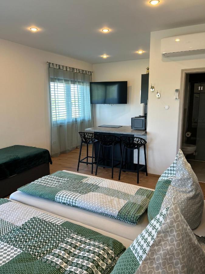 Apartment Im Sand Bad Schönborn Eksteriør billede